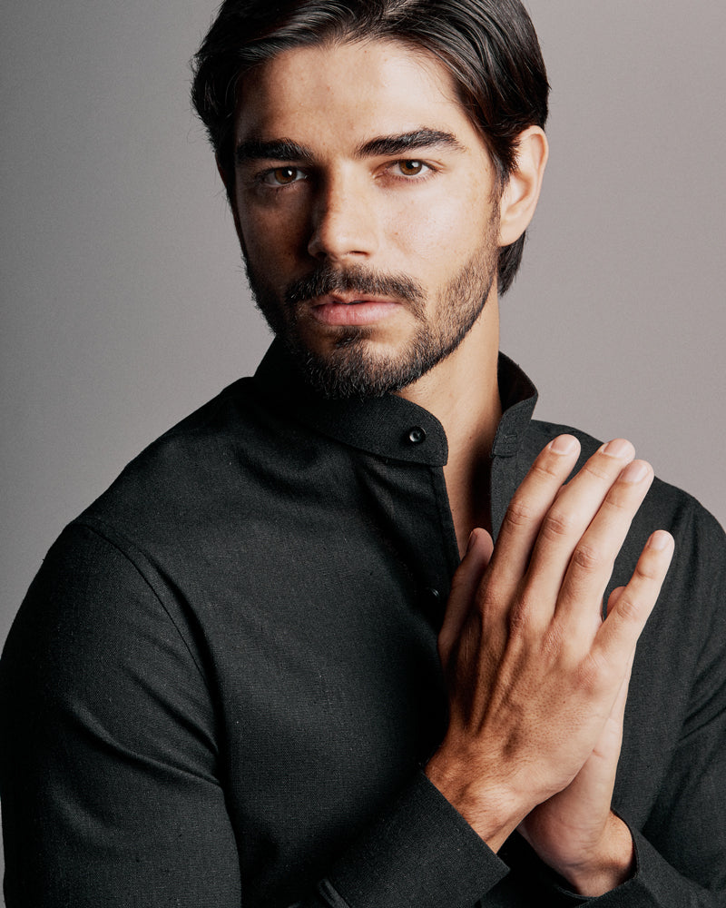 Camisa em Linho Preto