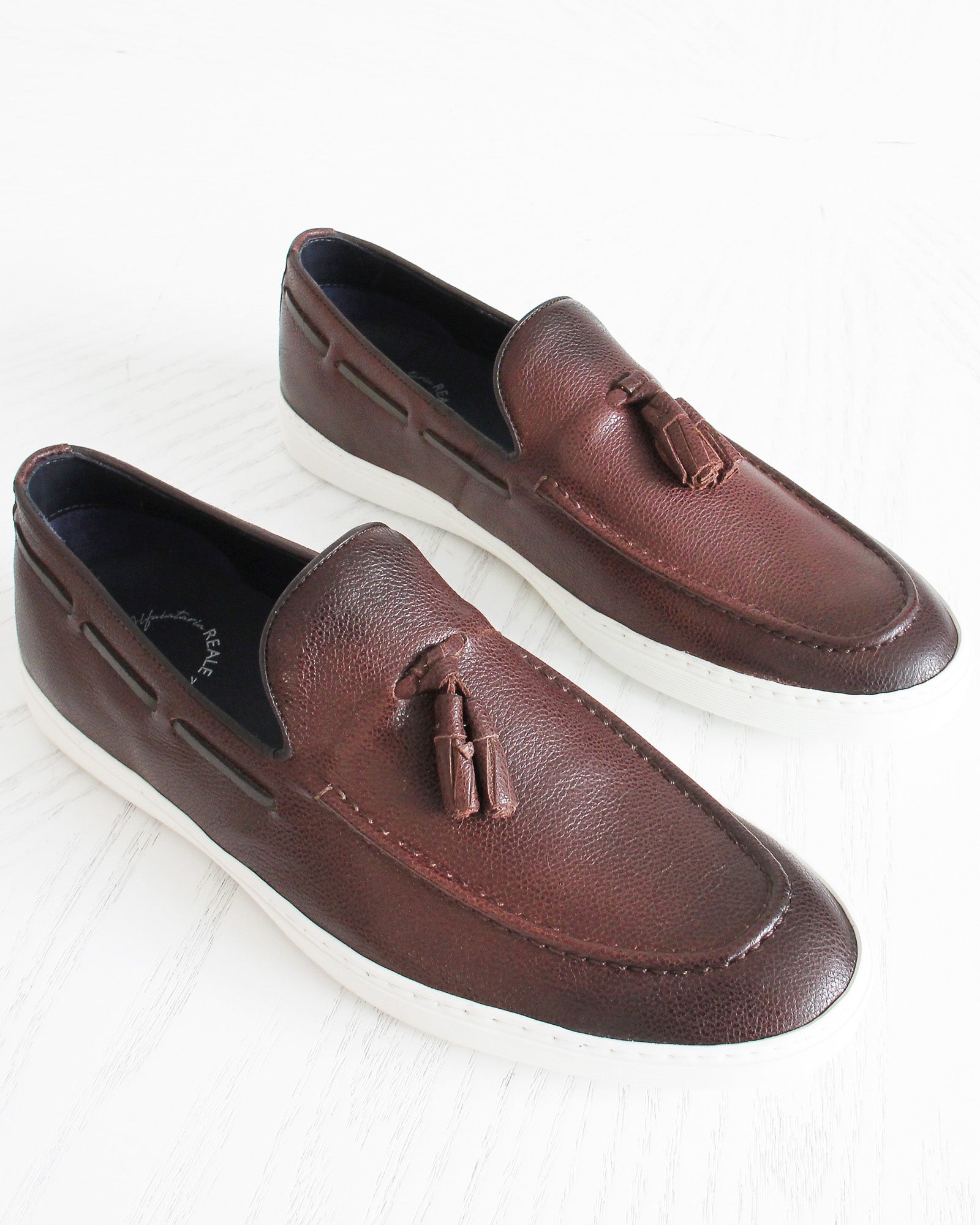 Boat Shoe com Pingente Café