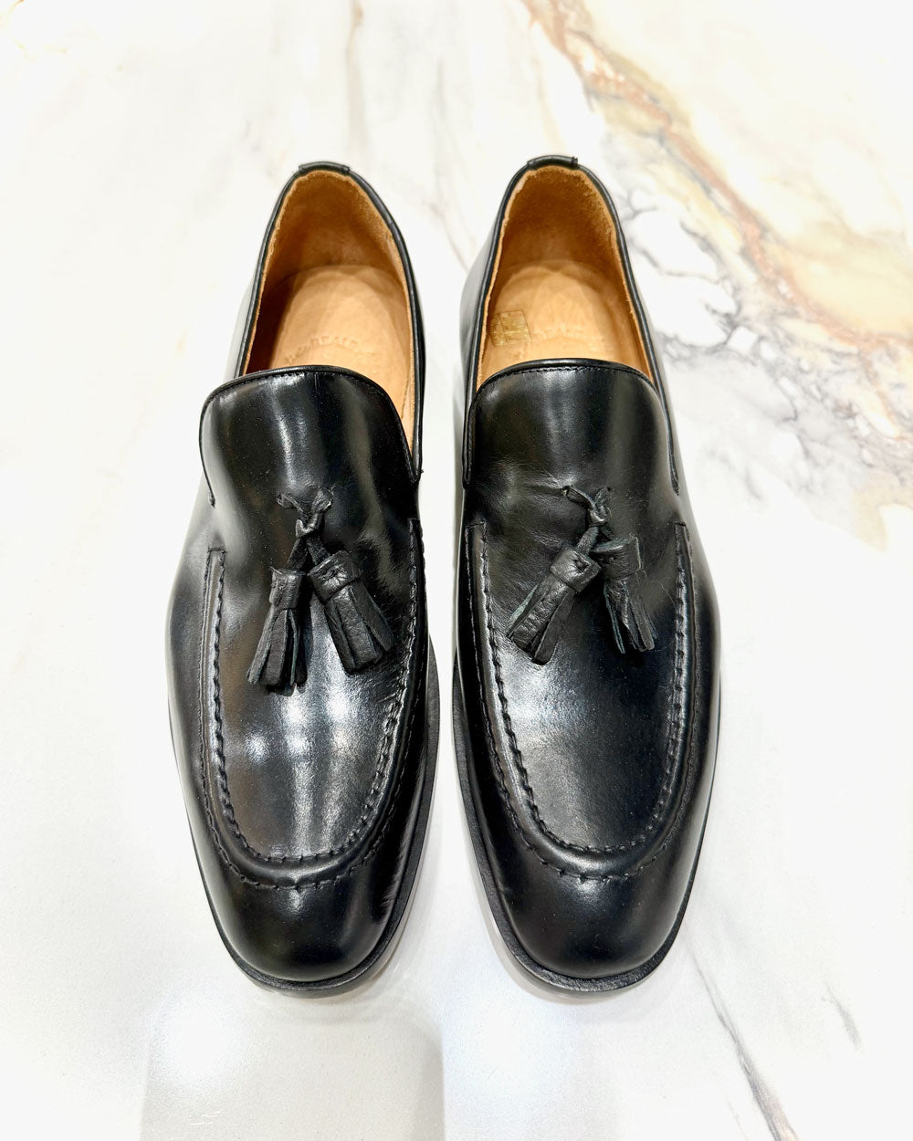 Mocassim Social Estilo Loafer Preto com Pingentes