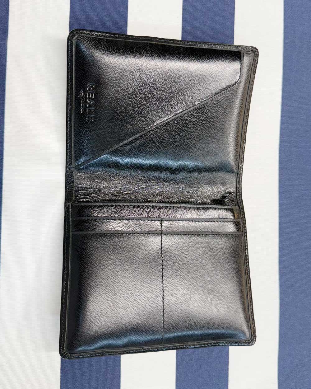 Porta Passaporte em Pelica Preto