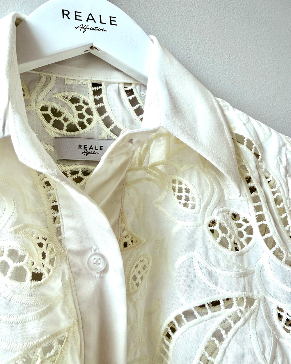 Camisa “Roberta” em Laise Off White