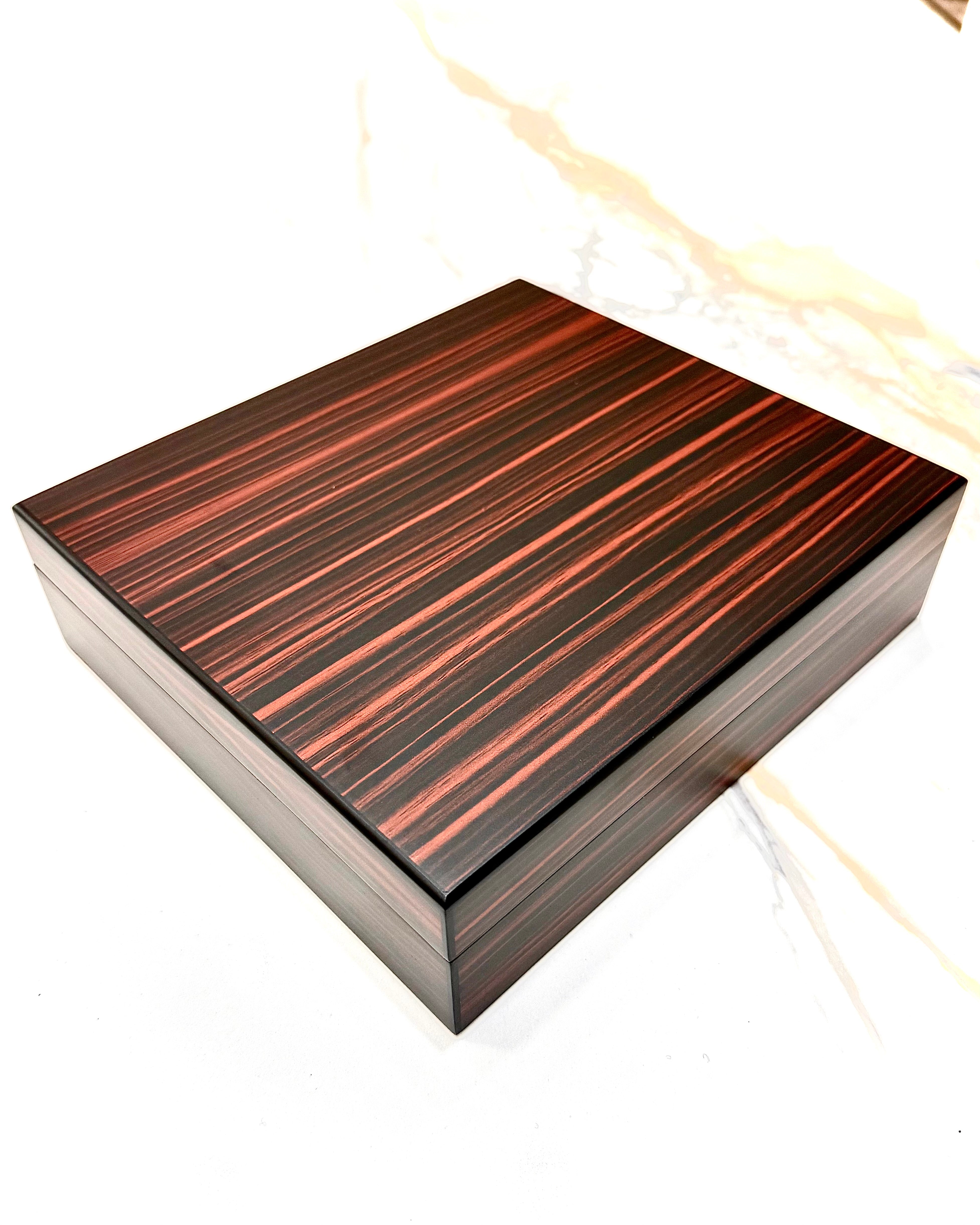 Humidor para Charutos em Radica