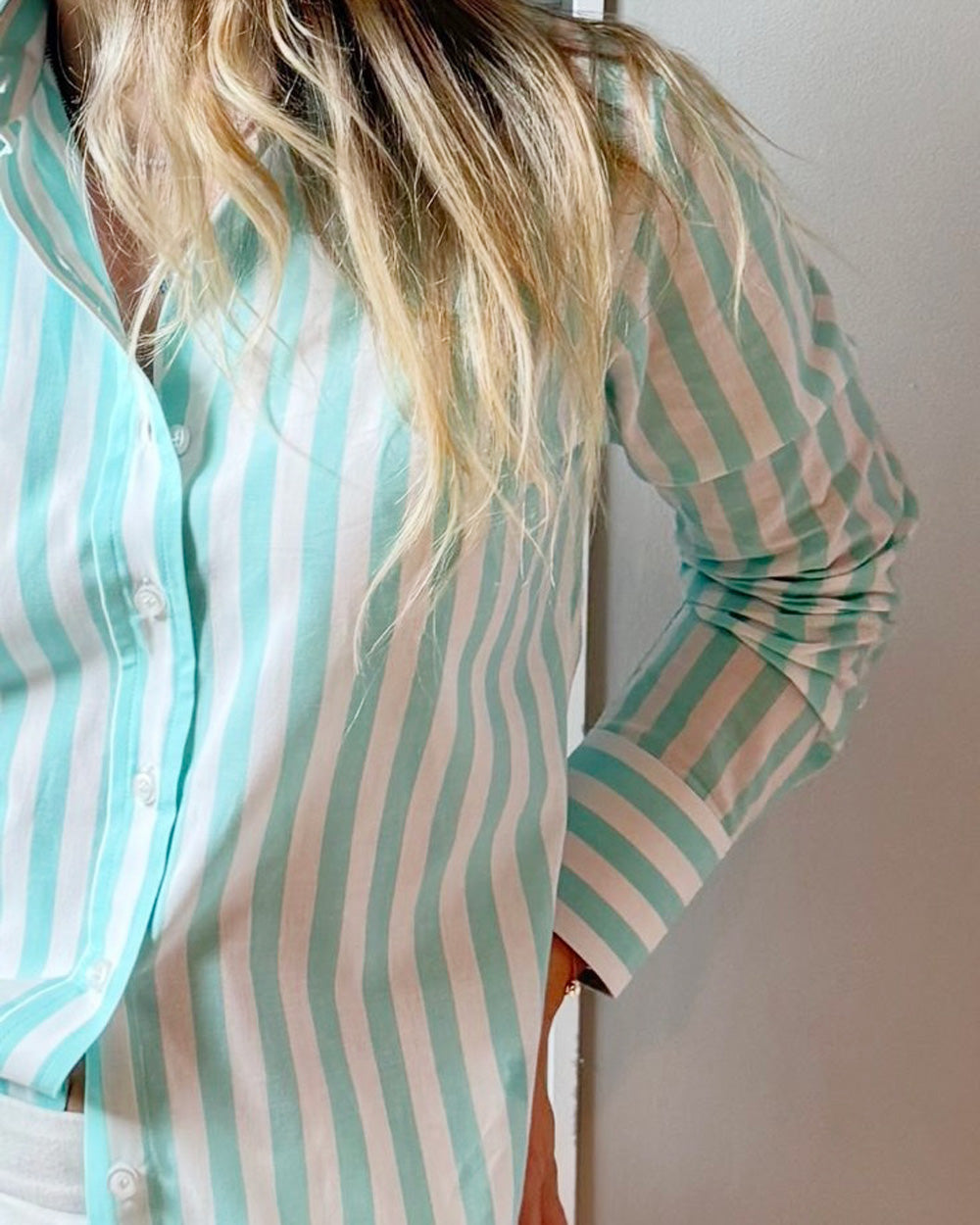 Camisa Feminina Listrada Verde Turqueza