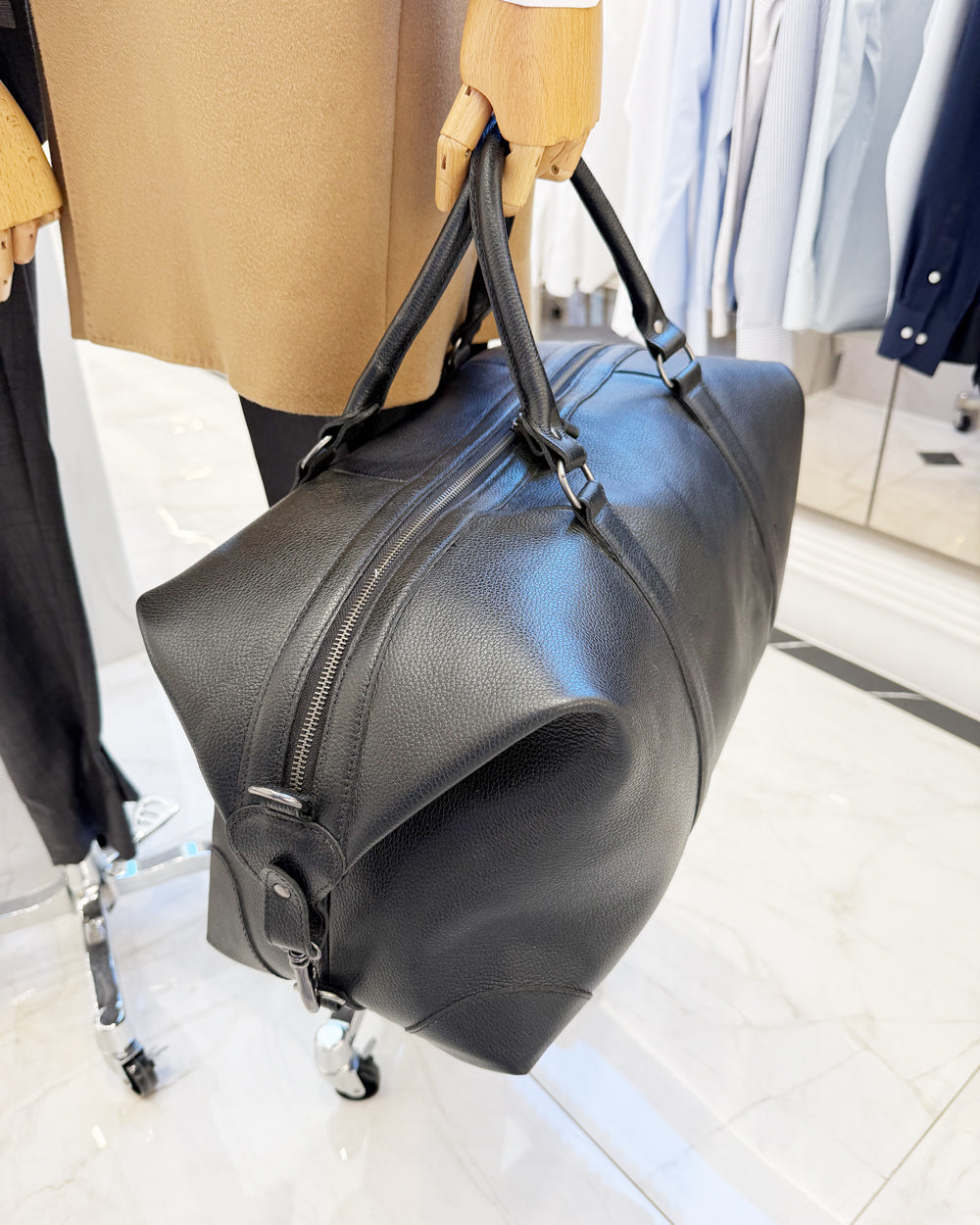Saco de Viagem "Duffle Bag" em Couro Preto