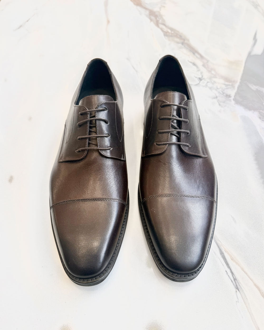 Sapato Social de Amarrar Estilo Derby em Couro Cafe