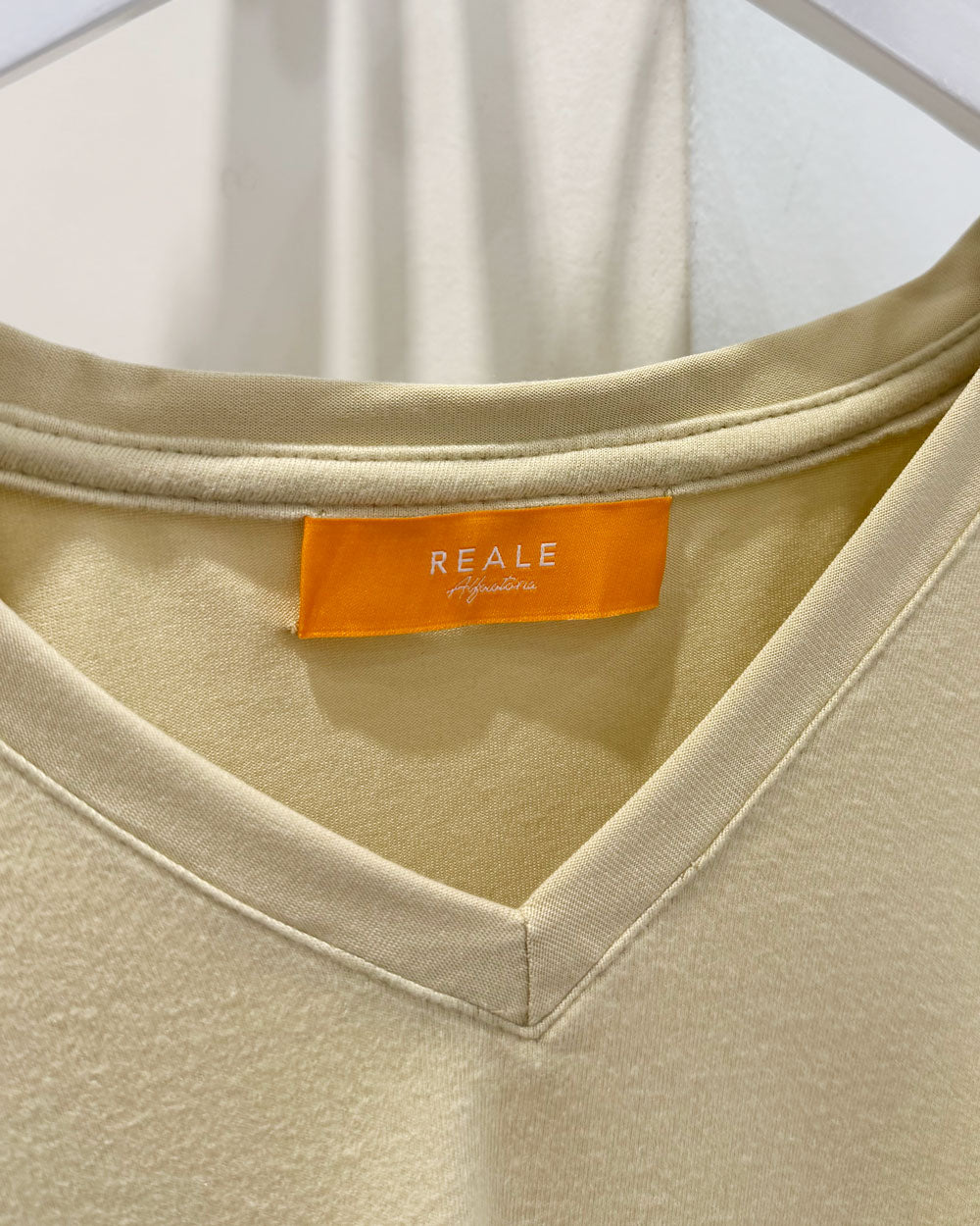 T-SHIRT BEGE VELLUTATO